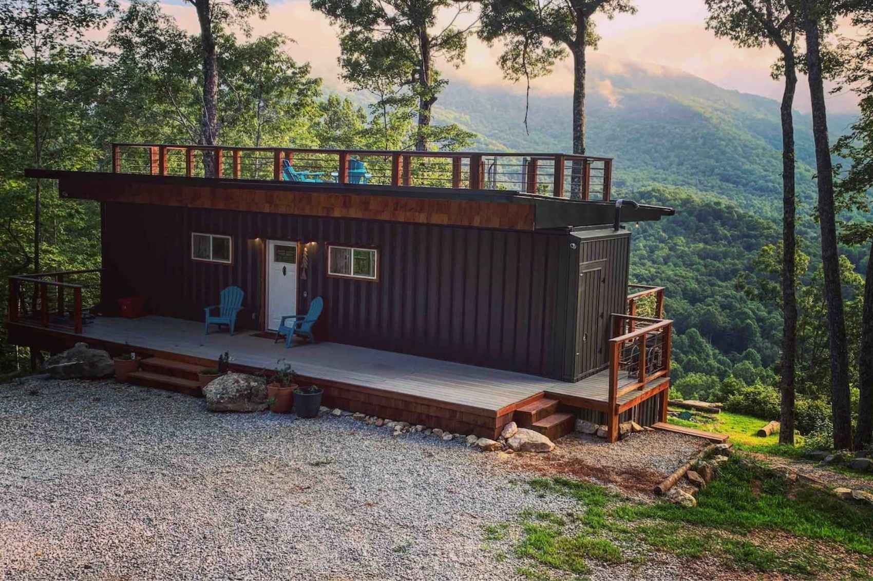 Containere de locuit pentru case de vacanta: o alternativa practica si accesibila